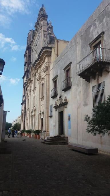 Casa Catalogna , Vicino Al Centro Storico. Vila Lípara Exterior foto